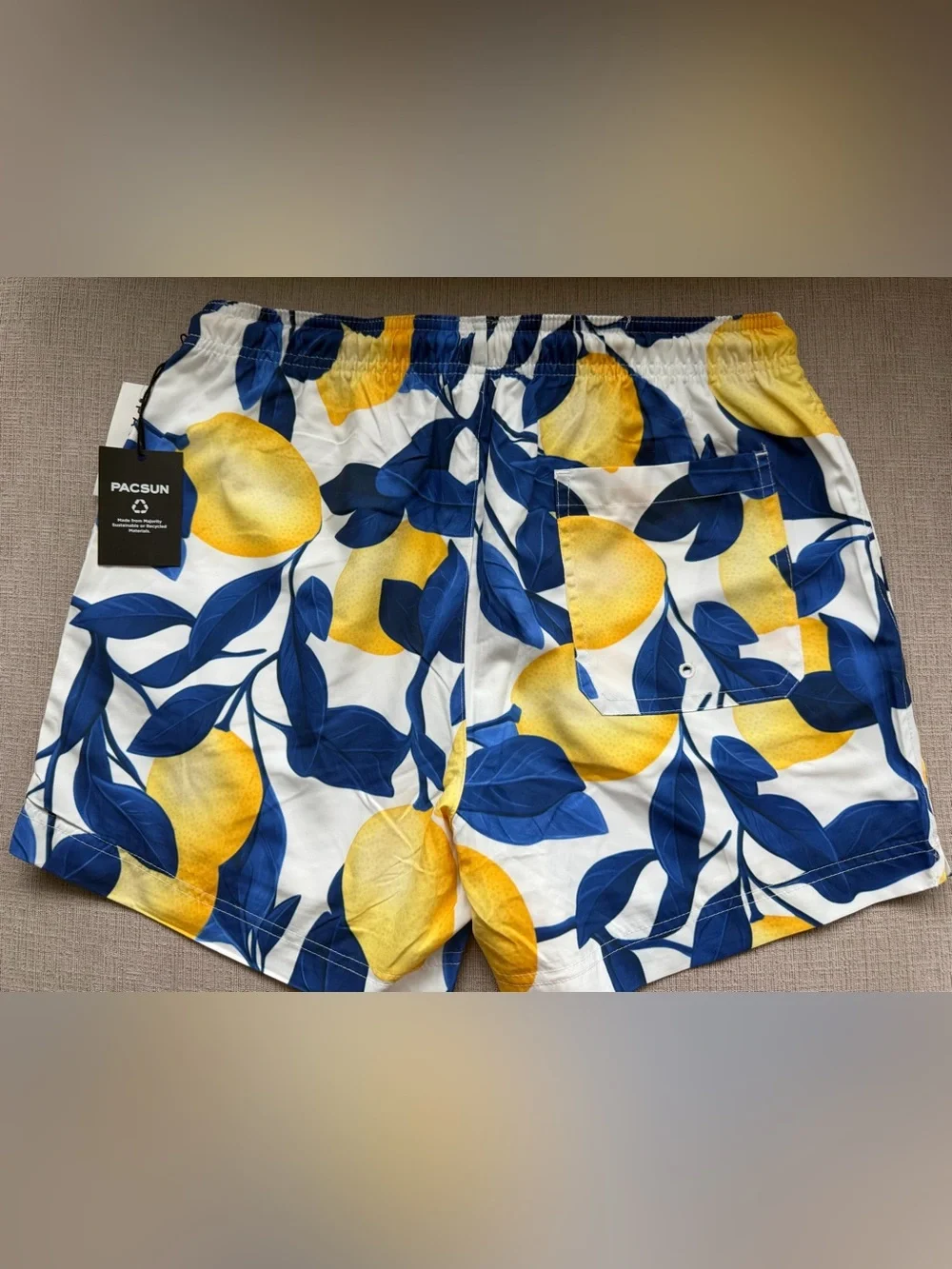 NWT PacSun Men’s White Shorts with Blue Leaf & Yellow Lemon Print
